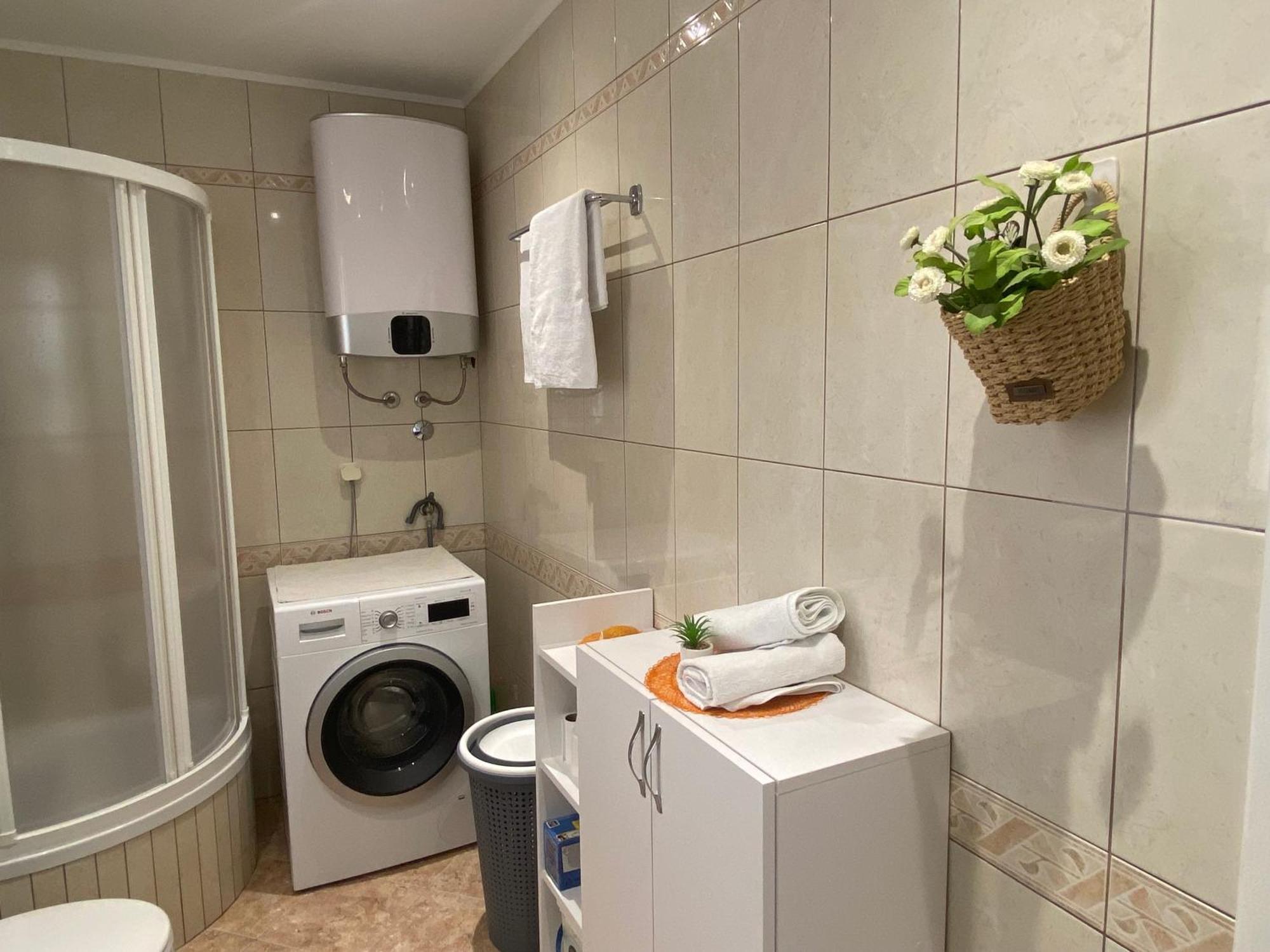 Apartment Simon - Old Stone Charm, Central Bol Life Екстер'єр фото